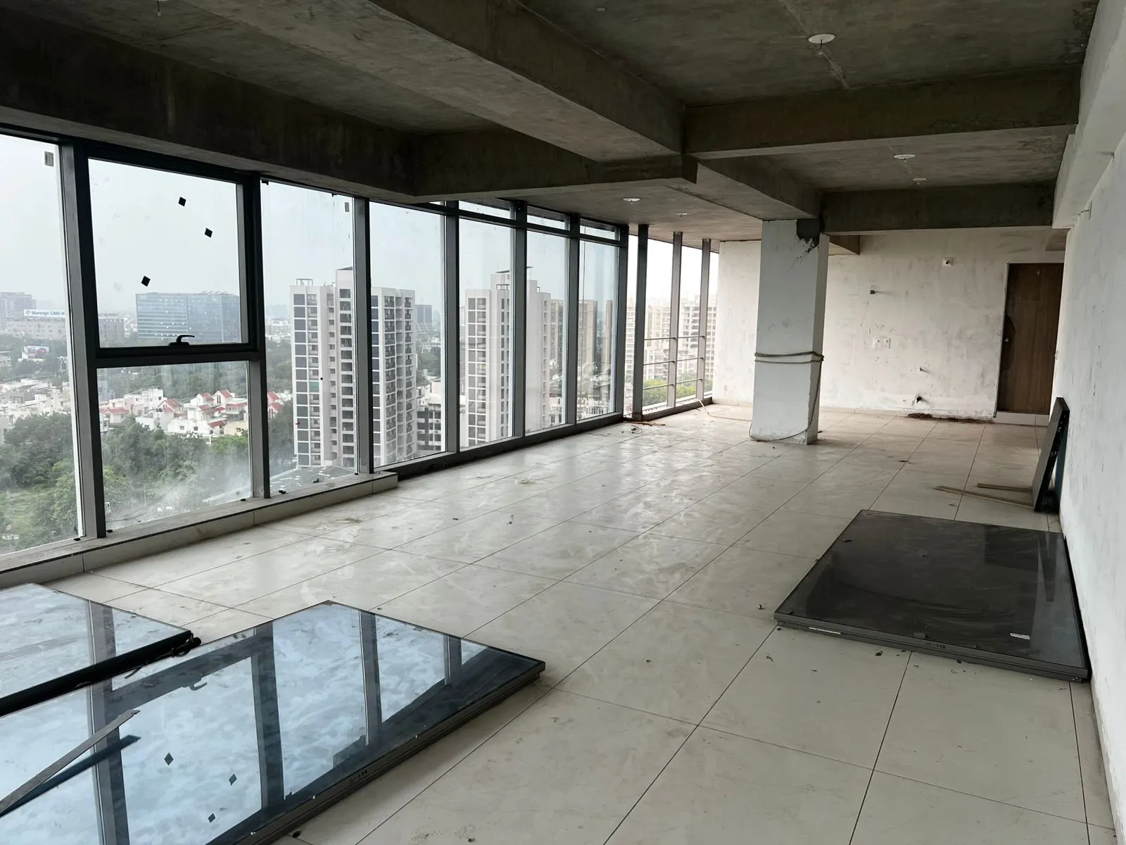 Premium 1623 Sq. Ft. Commercial Office Space on 11th Floor for Rent at The Empire, S.G. Highway, Sola, Ahmedabad in Ahmedabad