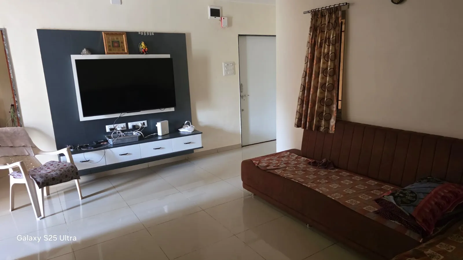 Fully Furnished 3 BHK Premium Flat for Sale in Kaliyabid bhavnagar in Bhavnagar